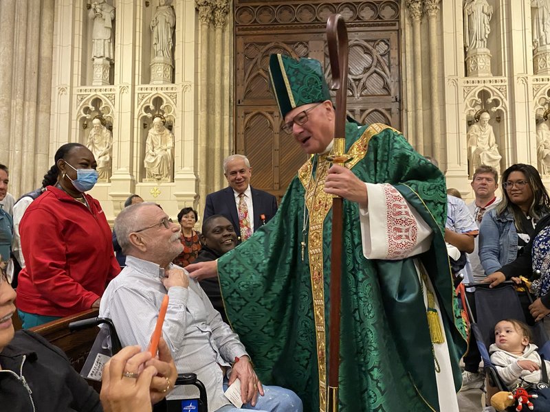 Cardinal Timothy Dolan Honors Grandparents, Elderly at Annual St. Patrick's Cathedral Mass
