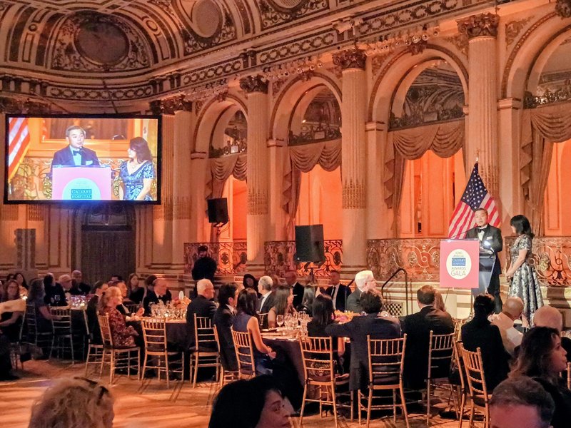 Lin, Chiu Lauded at Calvary Hospital Gala