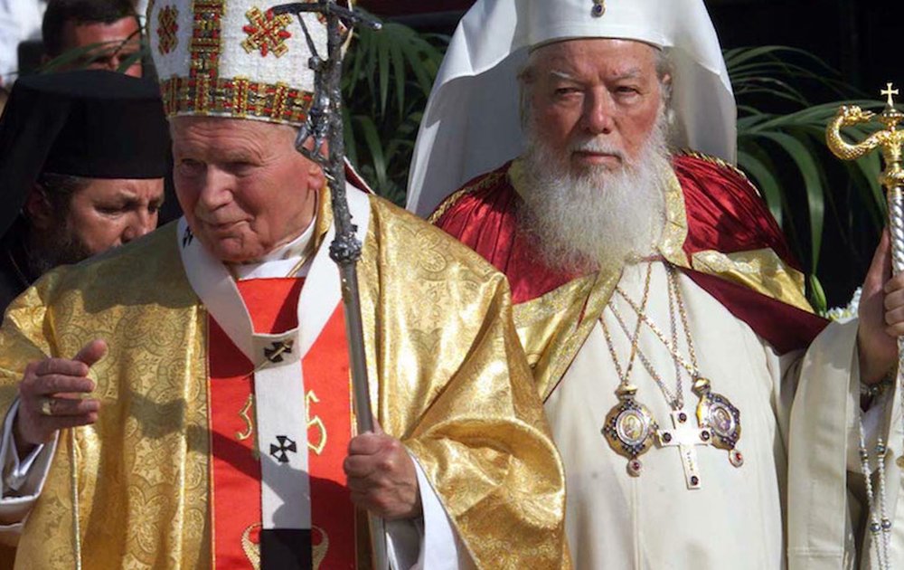 Pope Francis will encounter changed Romania 20 years after JP2 visit ...