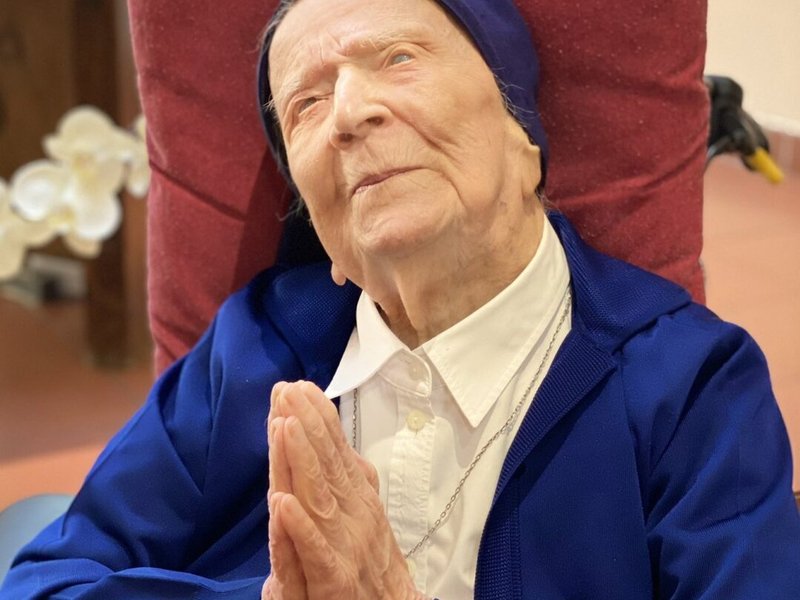 Sister André, Oldest Known Person in World, Dies in France at Age 118