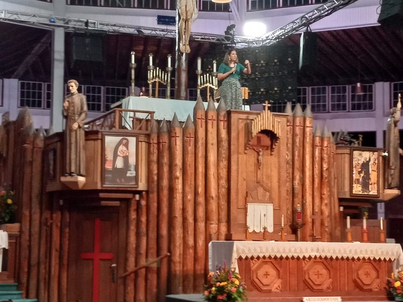 Mari Pablo Alienta a los Fieles en el Congreso Eucarístico del Estado de Nueva York