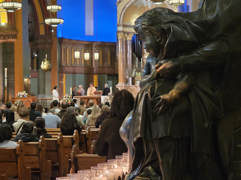 Statue of Interior of St Paul the Apostle