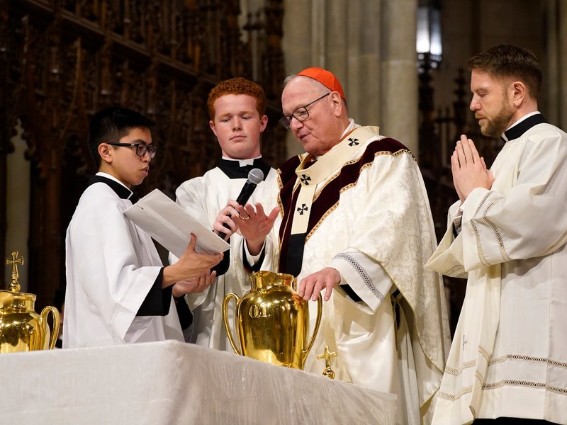 At Chrism Mass, Cardinal Dolan Leads Over 300 Archdiocesan Priests in Renewal of Priestly Promises