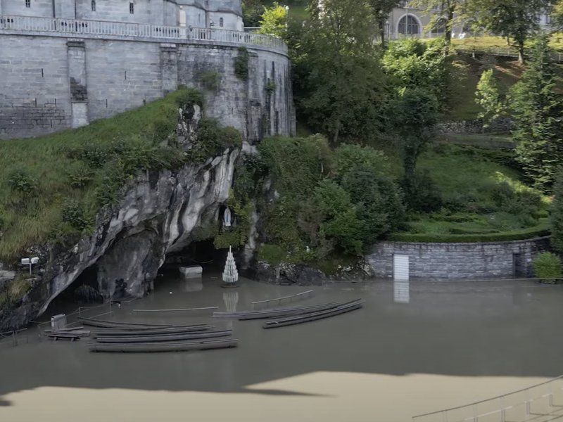 Flash Flooding Temporarily Closes Lourdes' Grotto