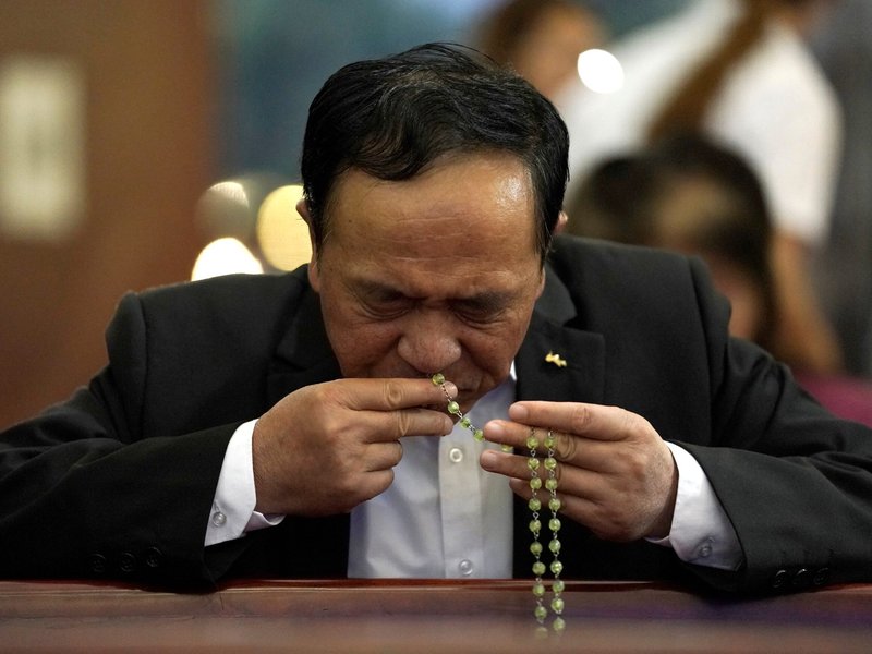 El Papa reza para que los católicos chinos puedan practicar la fe plena y libremente