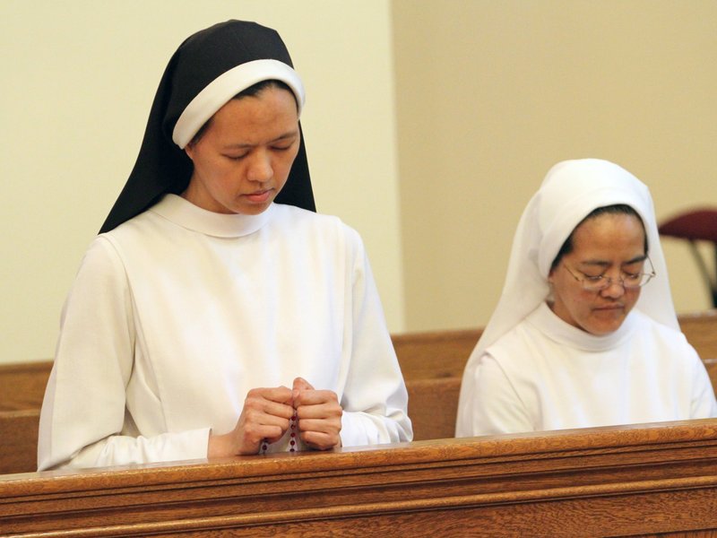 Dominican Sisters of Hawthorne Bring Warmth of Human Connection to the Dying