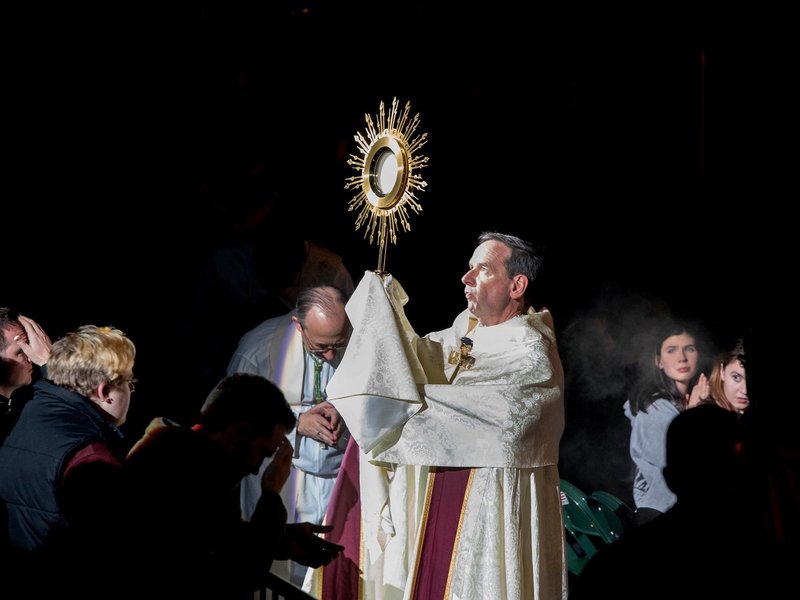 'Nine Days for Life' Unites Hundreds of Thousands in Prayer for the Protection of Life