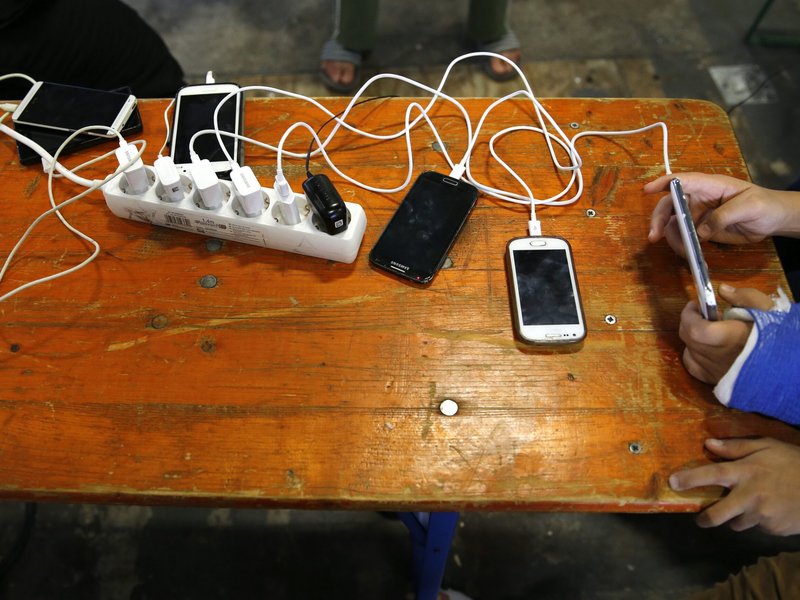 Banning Smartphones is the Smart Move, Say These Catholic Schools