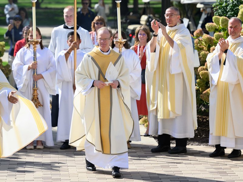 University of Notre Dame's New President Aims to Be a Bridge Builder