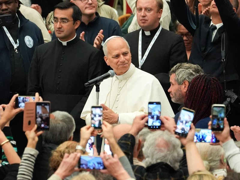 Pope Assures the Poor They Are Loved by God, Calls on Governments to Act