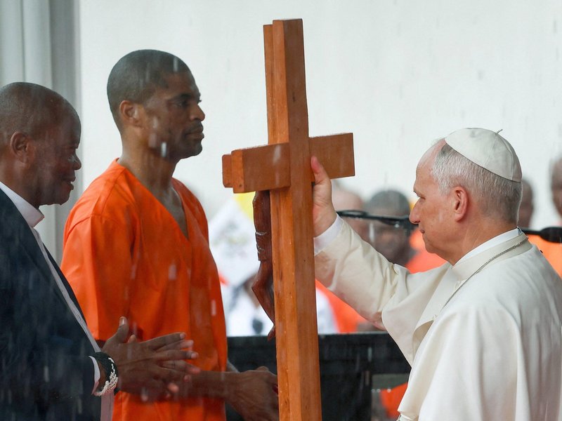 Pope Leo Meets Equatorial Guinea's Leader, Quoting St. Augustine's 'City of God'