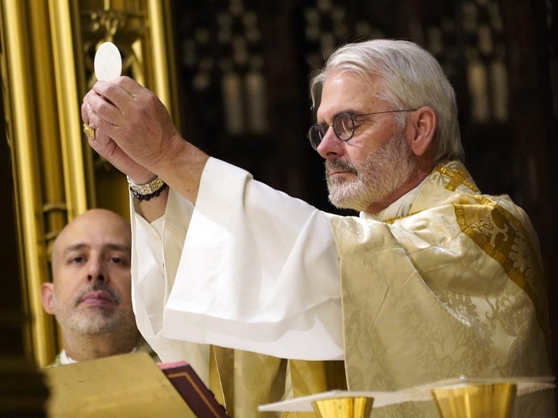 Archbishop Coakley Urges Calm, Restraint, and Respect for Human Life in Minneapolis