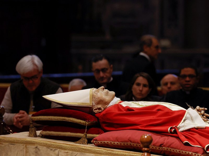 El funeral del Papa Benedicto respetará sus deseos y será sencillo