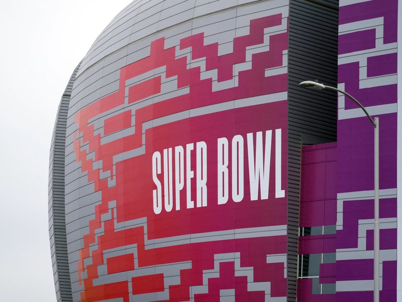 Catholics in Kansas City Keep one Eye on the Ball, the Other on Eternity in Super Bowl