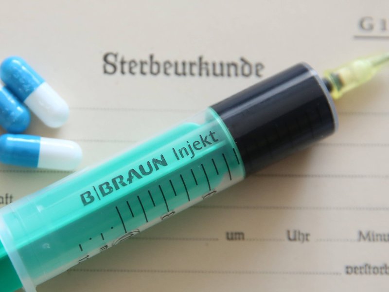 El suicidio asistido y la eutanasia son un 'terreno increíblemente resbaladizo' en el Occidente, según un panel de la Universidad Católica de América