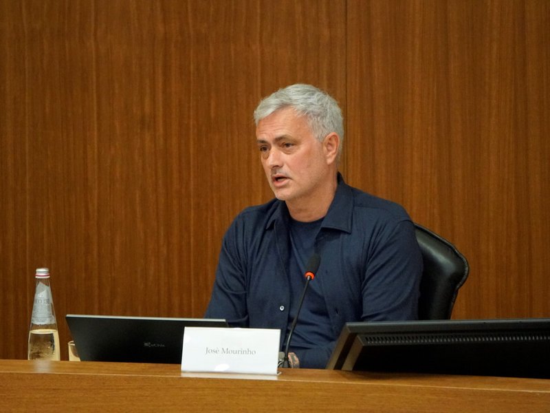 Cardinal, Star Soccer Coach Say Sports Must Emphasize Formation