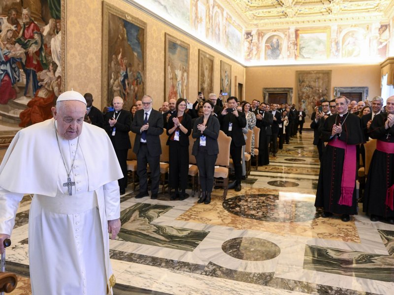 Pope Undergoes CT Scan to Rule out Lung Problems