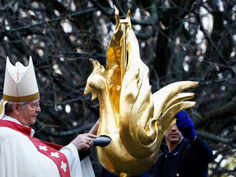 France's President Macron to Invite Pope Francis to Notre Dame Cathedral's 2024 Reopening
