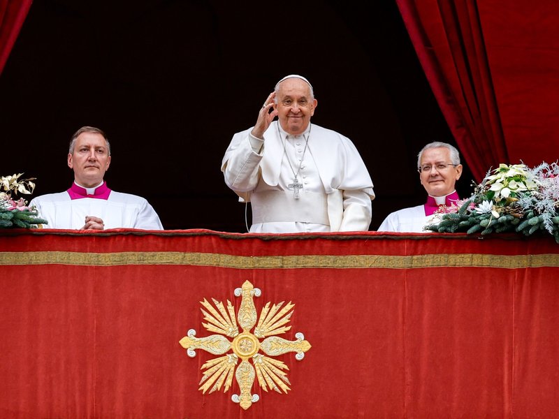 Pope's Christmas Message: Say 'Yes' to the Prince of Peace, 'No' to War