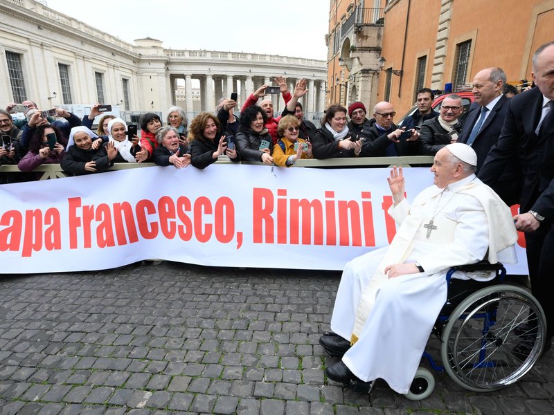Pope Francis Visits Rome Hospital for Diagnostic Tests
