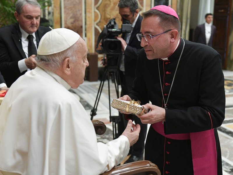 Pope Marks 800th Anniversary of St. Francis of Assisi's Stigmata