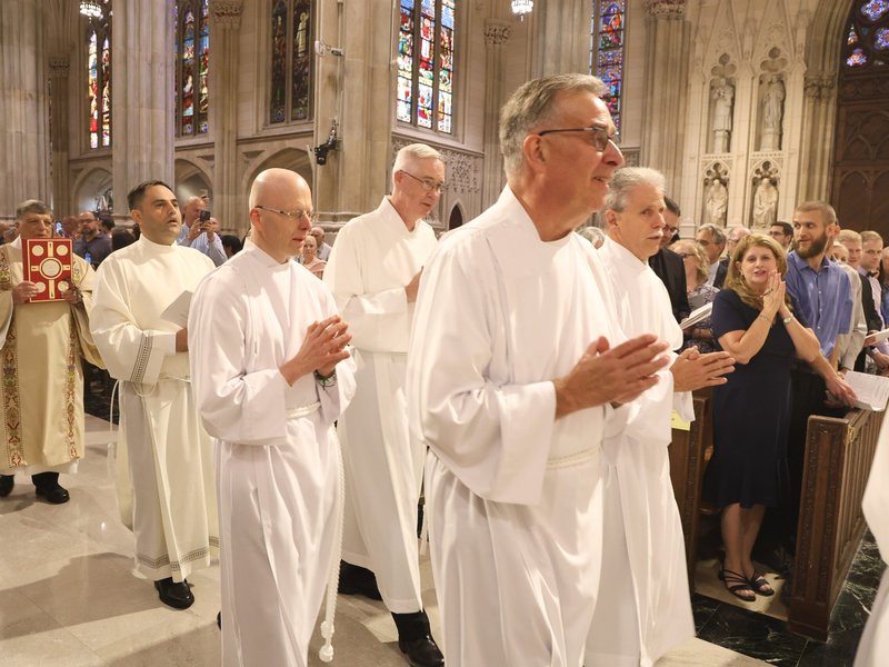 Report's Portrait of Aging Permanent Diaconate in US out of Sync with Vatican II's Vision, Say Experts