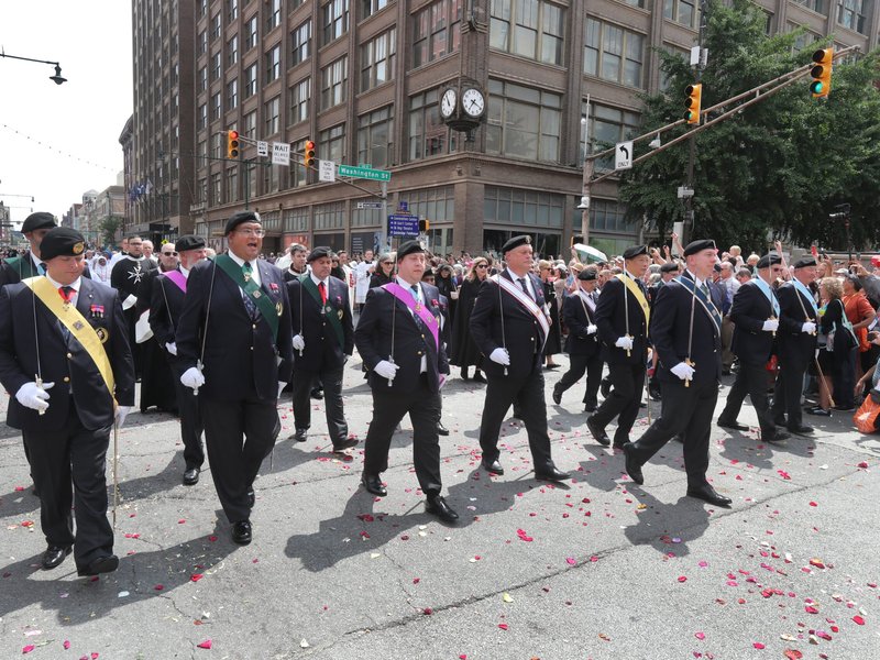 Pope Thanks Knights of Columbus, Asks Them to Keep Praying for Peace