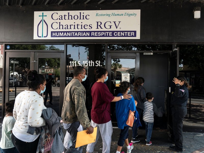 Nuevo estudio sobre las actitudes católicas ante los migrantes, la inmigración y los refugiados