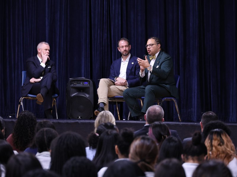 Cathedral High School Invites Speakers From Notre Dame’s Schools of Law and Business