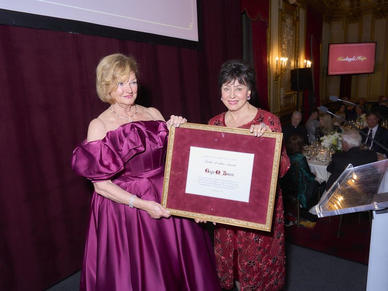 Gayle Benson Receives CNEWA’s Faith and Culture Award