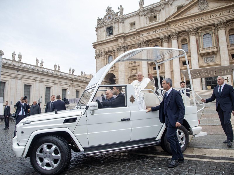 On the Road: Popemobile Heads to the USA