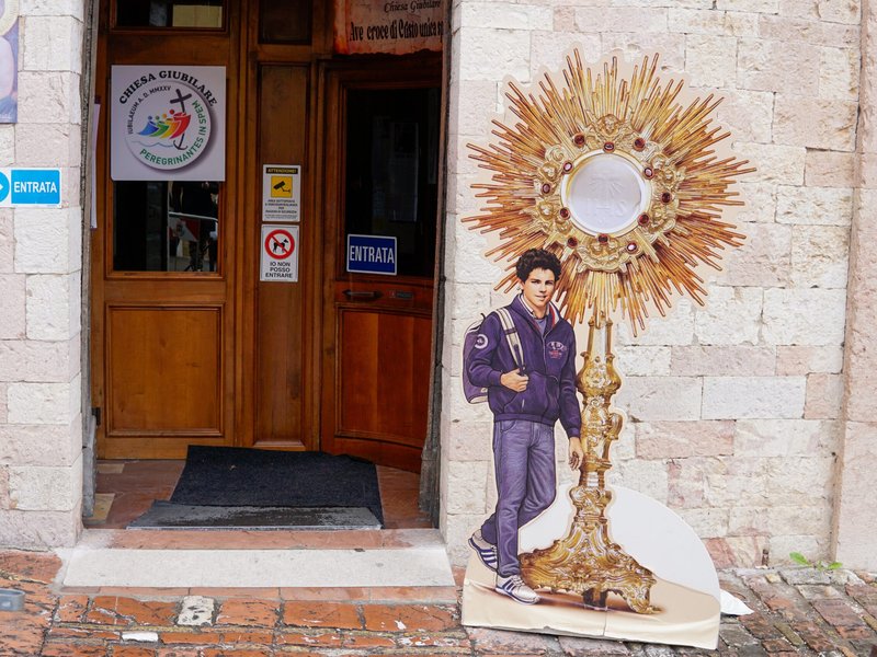 Americans Going to Acutis Canonization Inspired by Relatable Teen's Love for Eucharist