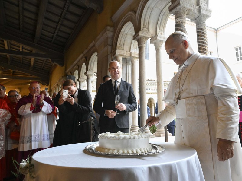 Thousands of Visitors Celebrate Pope Leo XIV's Birthday in St. Peter's Square