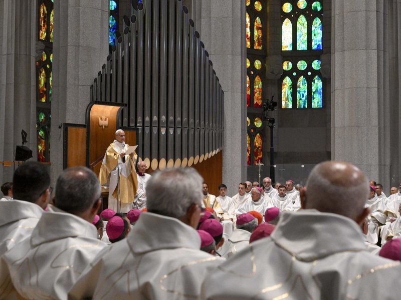 Christianity Is Not About Perfection, No One Is Defined by Suffering, Mistakes, Pope Says
