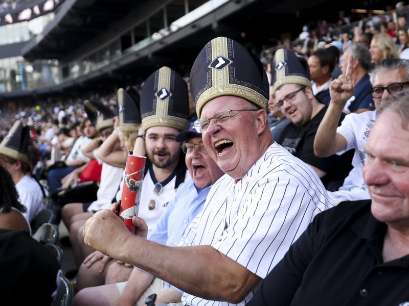 Pope Leo Night at White Sox Baseball Park Maxes out Stadium Capacity