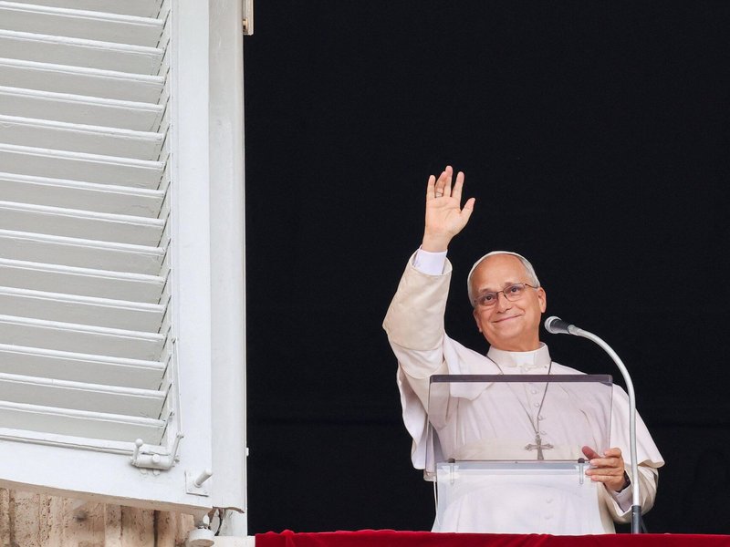 El papa: 'Vivamos libres de malas ambiciones e intereses injustos'