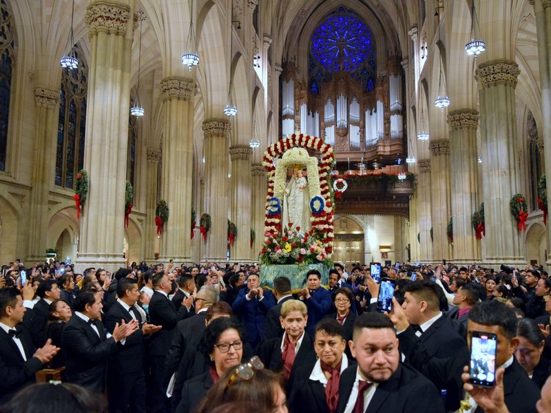 Priest from Ecuador Celebrates Our Lady of Nube Mass at St. Patrick’s Cathedral