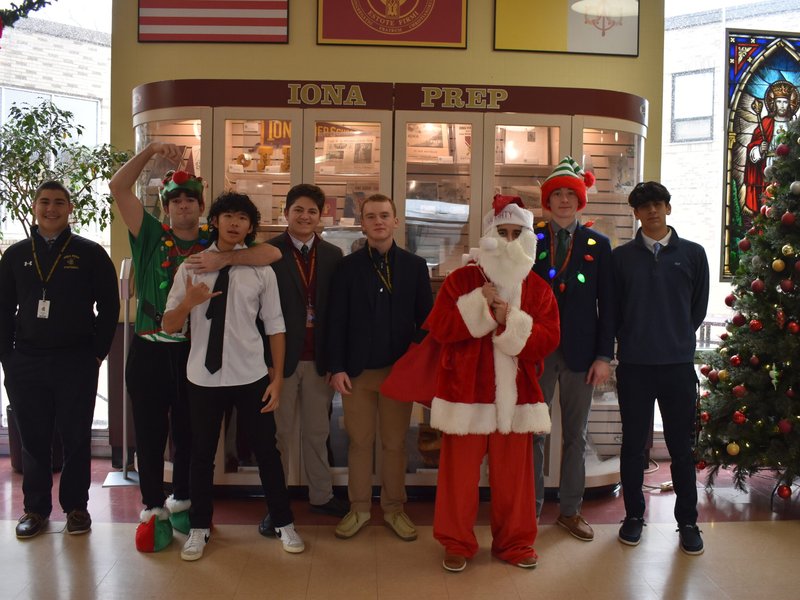 Iona Prep High School Students Deliver Christmas Cheer​