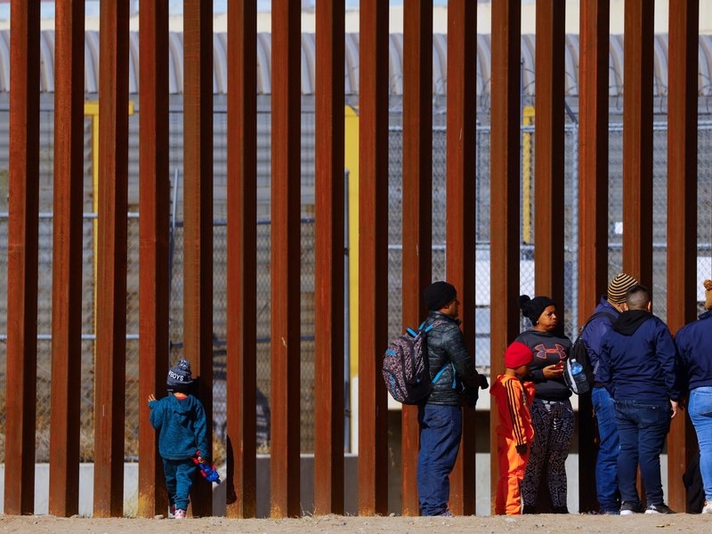 ​Supreme Court Keeps Title 42 Restriction on Border Entry in Place for Now