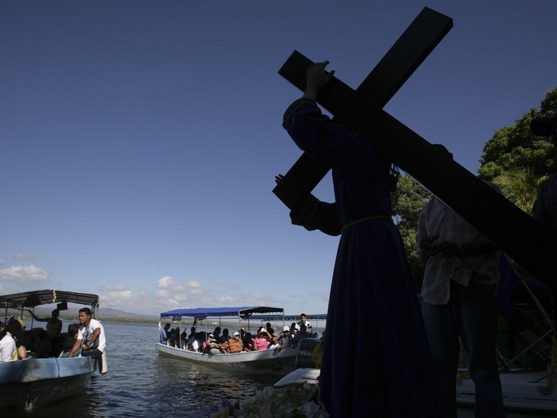 Attacks on Nicaragua's Catholic and Civil Society Entities Must Stop, Says Human Rights Watch Head