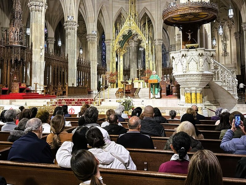 Una catedral colmada de fe para honrar al padre Ignacio Larrañaga
