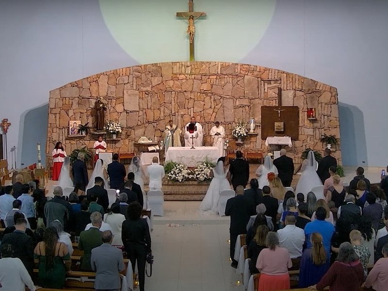 La Parroquia de la Santa Cruz en el Bronx planea reuniones solemnes por su fiesta patronal