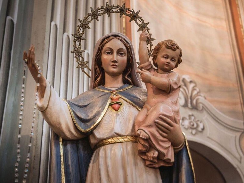 Mayo, mes de María: una tradición viva en el corazón de la Iglesia