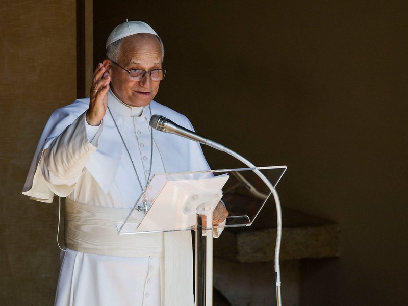 Pope at Angelus: Mary a Sign of Hope, Consolation for the World