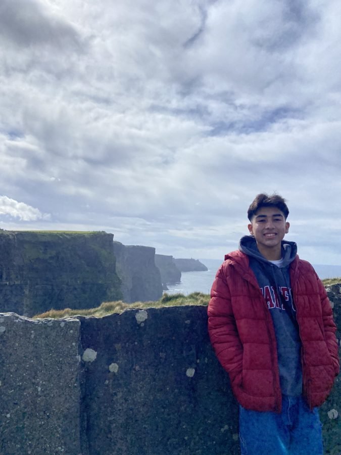 Ezequiel Ponce durante un viaje a Irlanda. (Foto enviada)