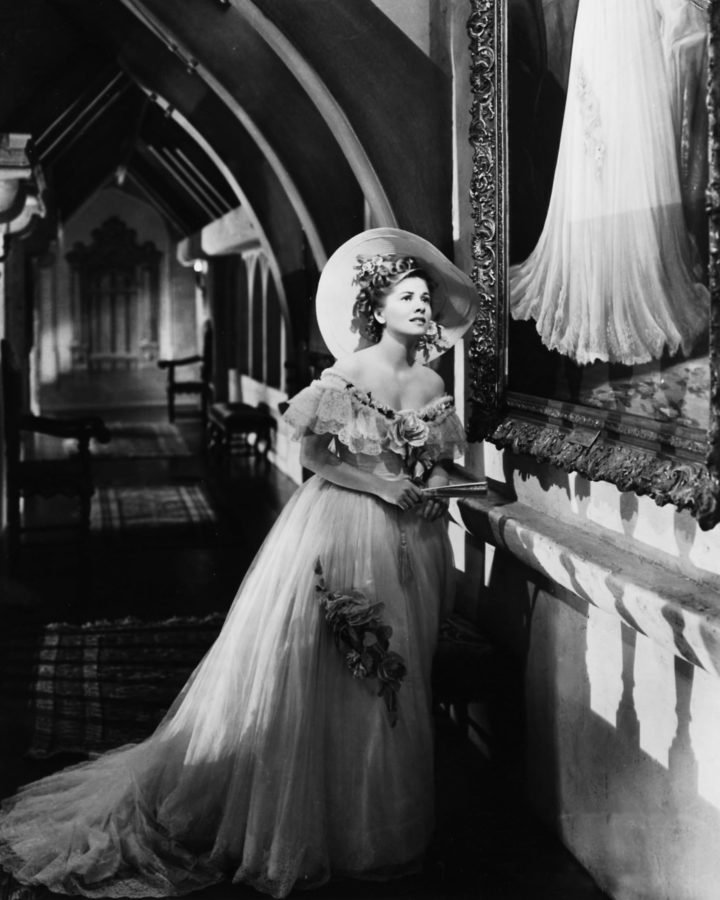 Joan Fontaine protagoniza la adaptación cinematográfica de Rebecca.