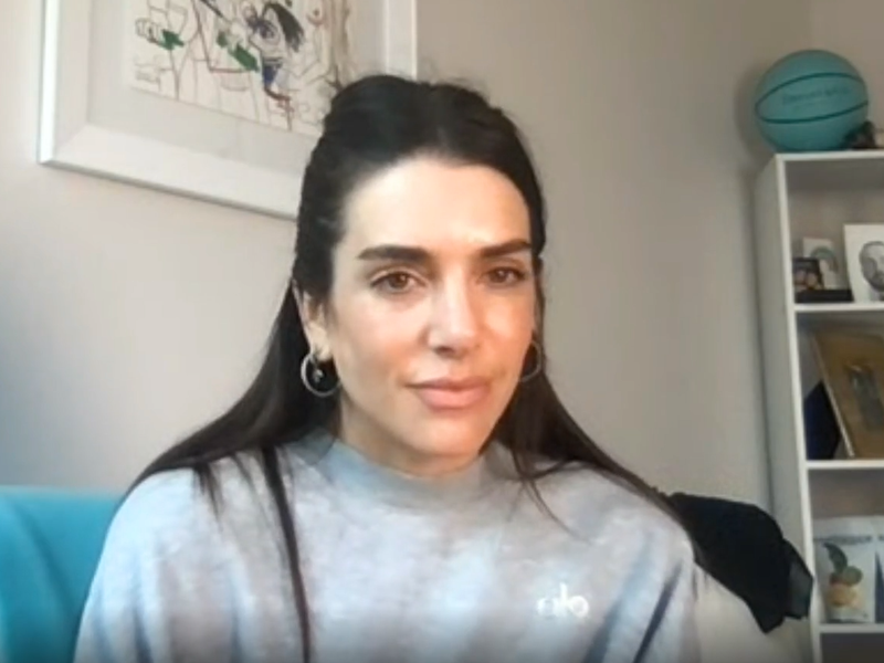 Destacando los logros de artistas durante el Mes de la Herencia Hispana: Valentina Ferrer | Highlighting the Achievements of Artists during Hispanic Heritage Month: Valentina Ferrer