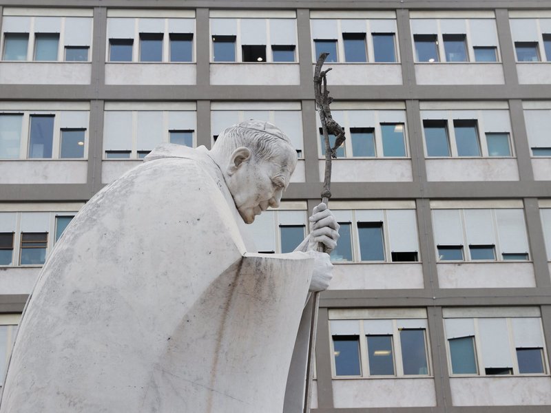 El Papa saldrá del hospital tras tres días de hospitalización debido a bronquitis