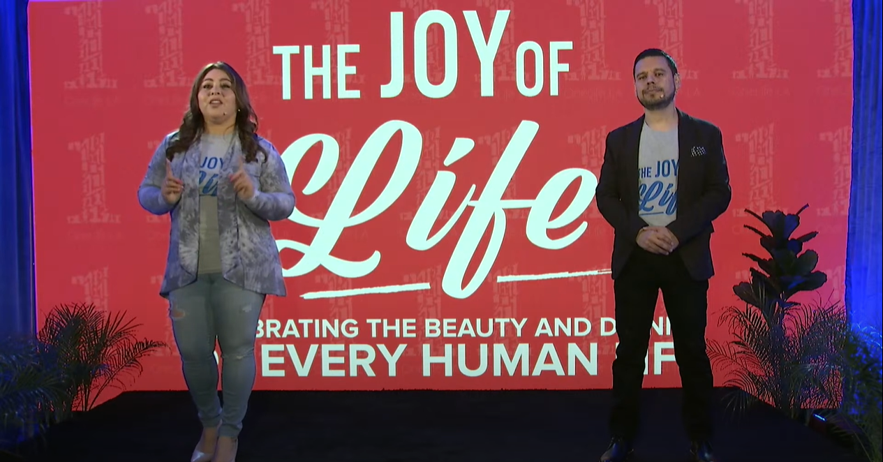 OneLife LA 2021 recibe a Marcella y JC durante el evento virtual del 23 de enero.