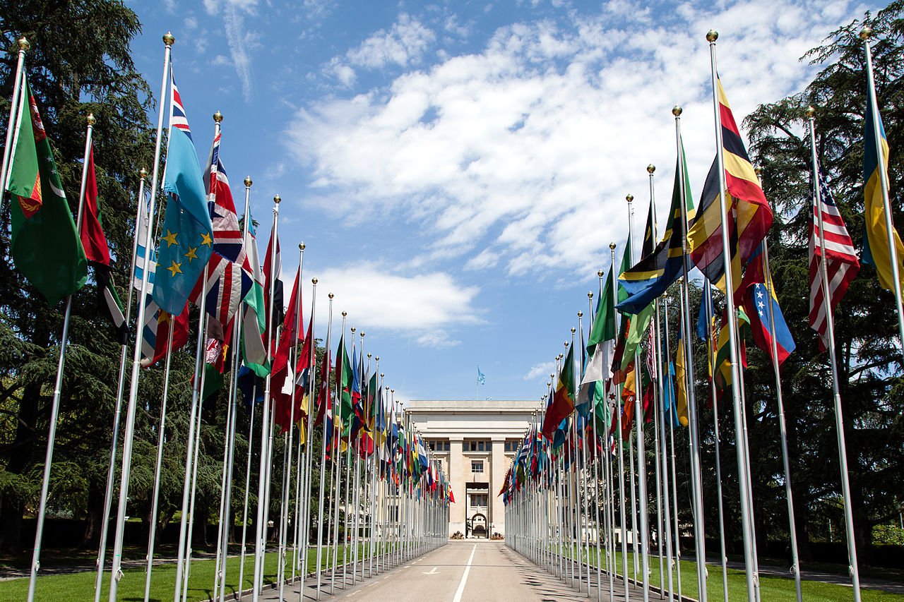 La Oficina de las Naciones Unidas en Ginebra (Suiza) es el segundo mayor centro de las Naciones Unidas, después de la Sede de las Naciones Unidas (Nueva York).